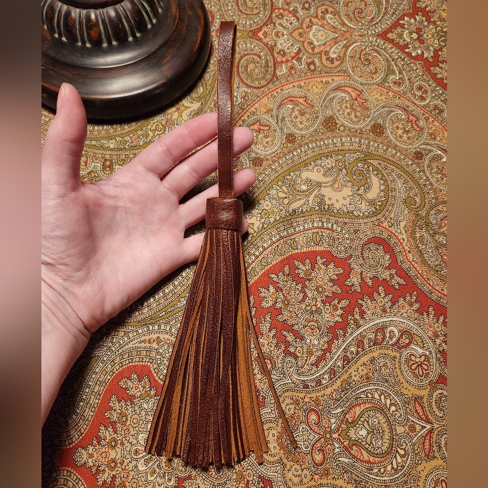 PLG Large Nutmeg Tassel